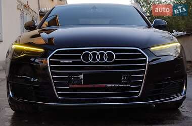 Седан Audi A6 2015 в 