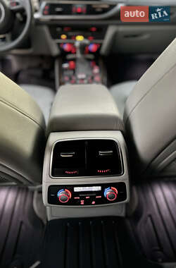 Седан Audi A6 2014 в 