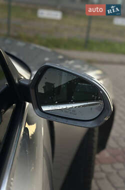 Седан Audi A6 2014 в 