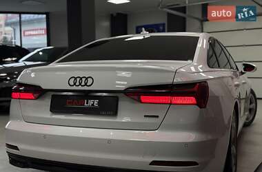 Седан Audi A6 2018 в 