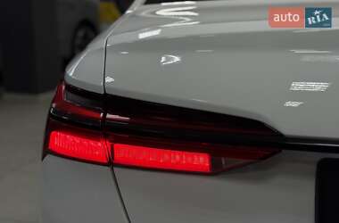 Седан Audi A6 2018 в 
