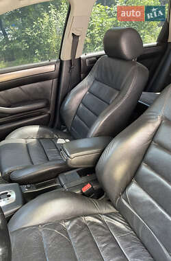 Универсал Audi A6 2004 в 