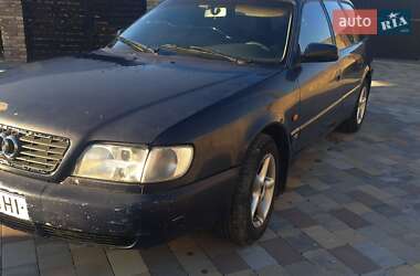 Универсал Audi A6 1995 в 