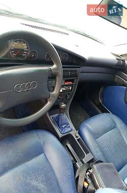Седан Audi A6 1995 в 
