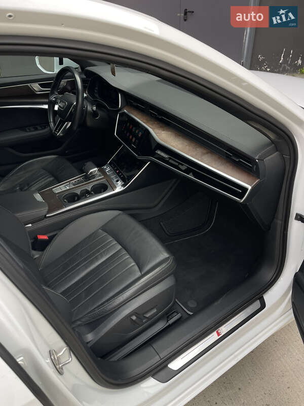 Седан Audi A6 2020 в Киеве