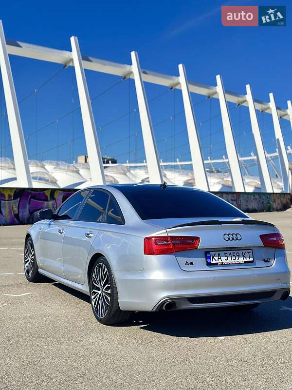 Седан Audi A6 2014 в Киеве