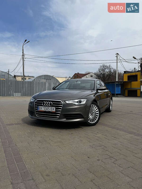 Седан Audi A6 2014 в Киеве