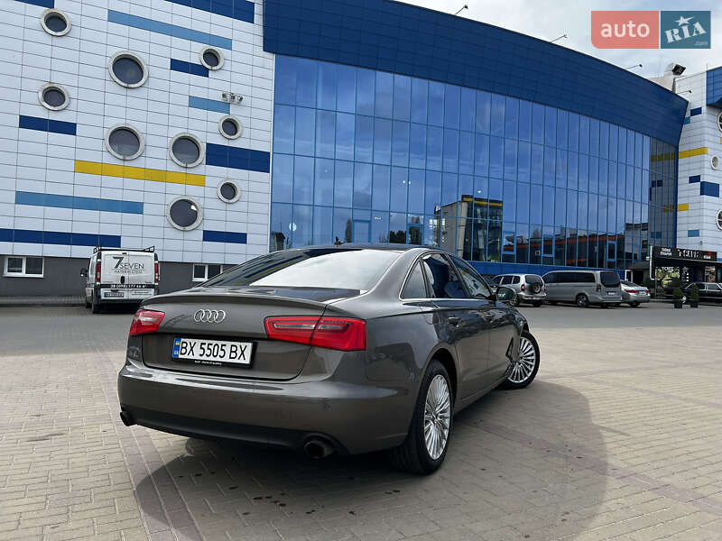 Седан Audi A6 2014 в Киеве