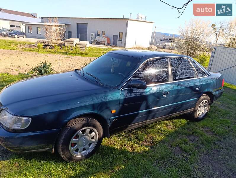 Седан Audi A6 1997 в Нововолынске