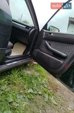 Універсал Audi A6 2001 в 