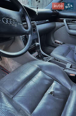 Седан Audi A6 1996 в 