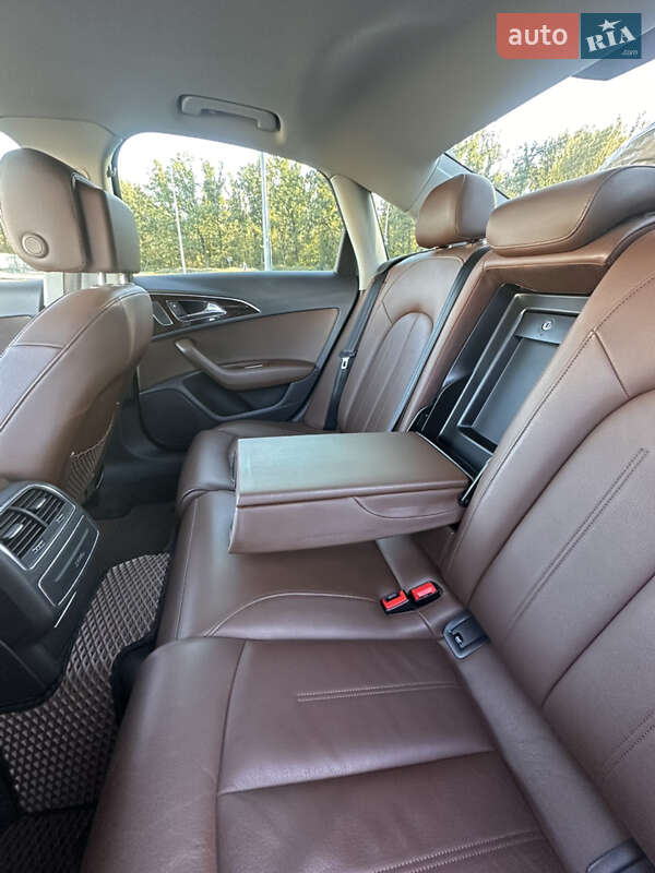 Седан Audi A6 2017 в Киеве