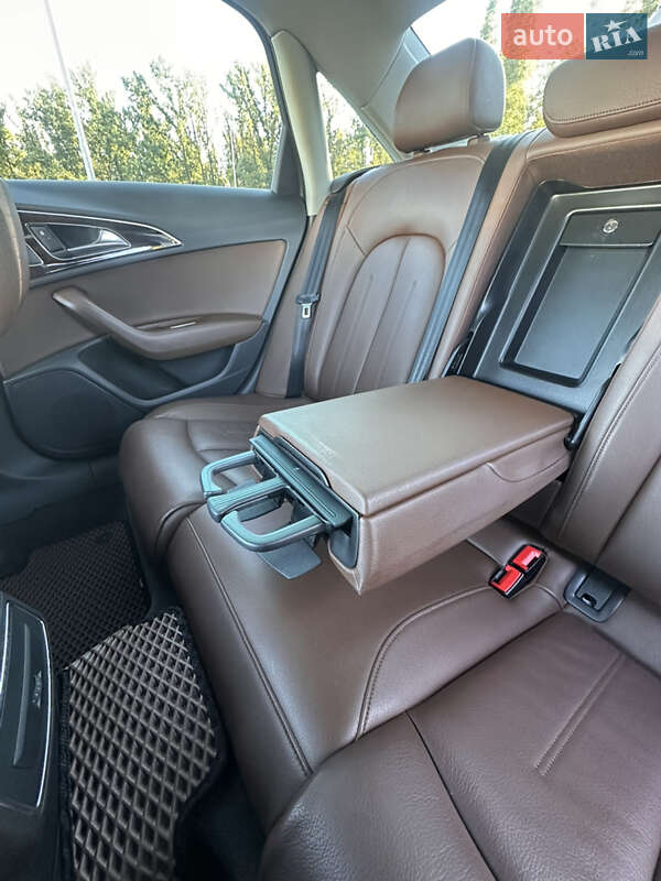 Седан Audi A6 2017 в Киеве