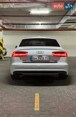 Седан Audi A6 2015 в 
