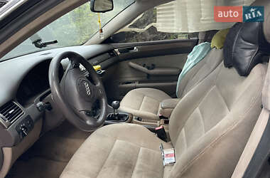 Седан Audi A6 2000 в 