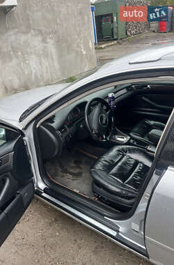 Универсал Audi A6 2003 в 