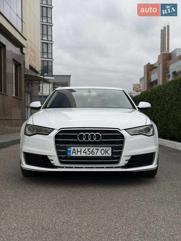 Седан Audi A6 2017 в Киеве