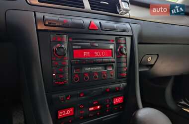 Седан Audi A6 2001 в 