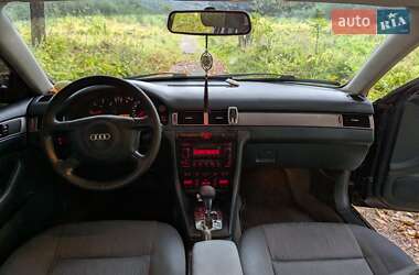 Седан Audi A6 2001 в 