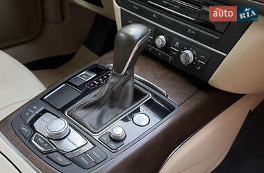 Седан Audi A6 2015 в 