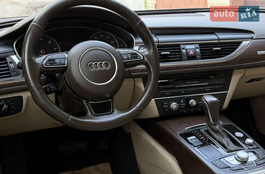Седан Audi A6 2015 в 