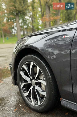 Седан Audi A6 2016 в 