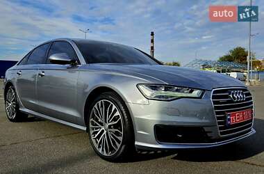 Седан Audi A6 2015 в 