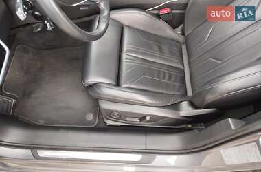 Седан Audi A6 2019 в 