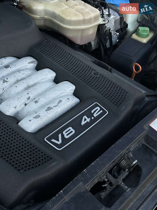 Седан Audi A6 2000 в Львове