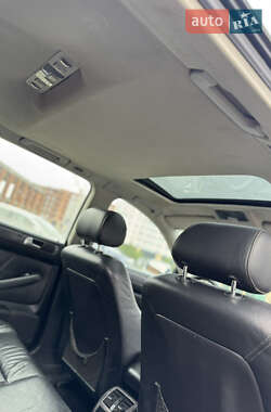 Универсал Audi A6 2004 в 