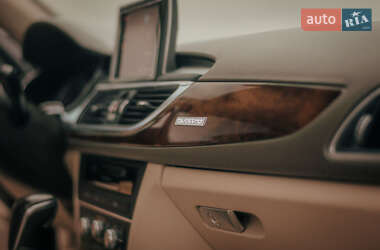 Седан Audi A6 2015 в 