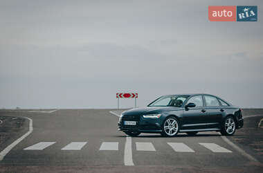 Седан Audi A6 2015 в 