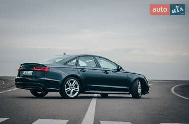 Седан Audi A6 2015 в 