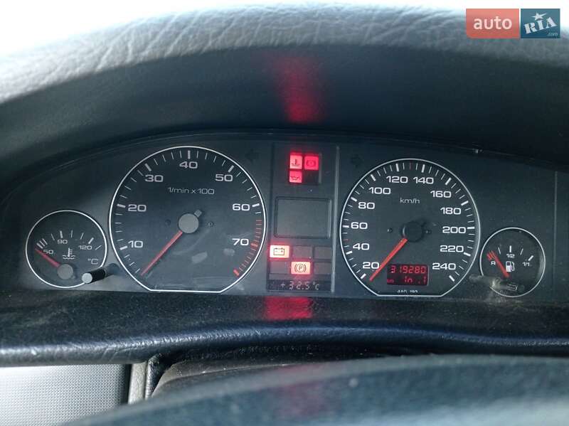 Седан Audi A6 1996 в Виннице