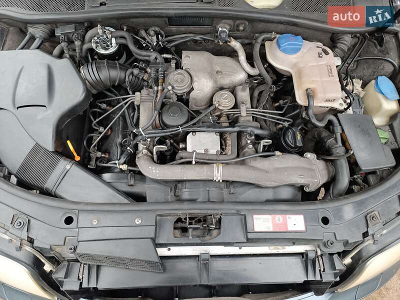 Универсал Audi A6 2004 в Коростене