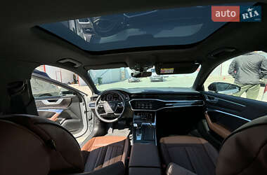 Седан Audi A6 2022 в 