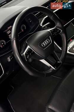 Седан Audi A6 2019 в 