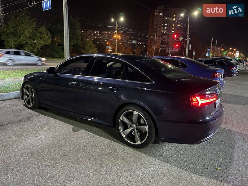 Седан Audi A6 2015 в Сумах
