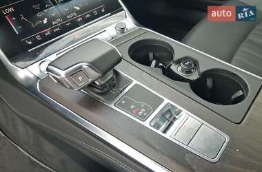 Седан Audi A6 2019 в 