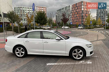 Седан Audi A6 2015 в 