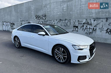 Седан Audi A6 2022 в 