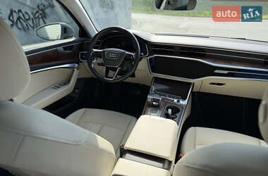 Седан Audi A6 2022 в 
