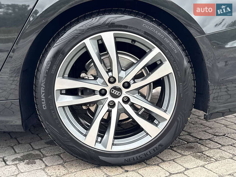 Седан Audi A6 2021 в Радивиліві