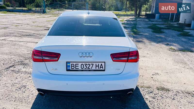 Седан Audi A6 2011 в Новом Буге