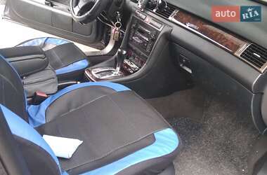 Седан Audi A6 2001 в 