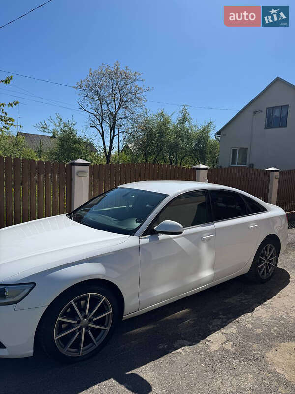 Седан Audi A6 2012 в Львове