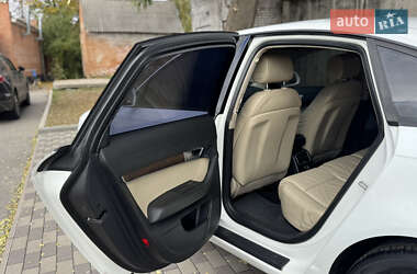 Седан Audi A6 2010 в 