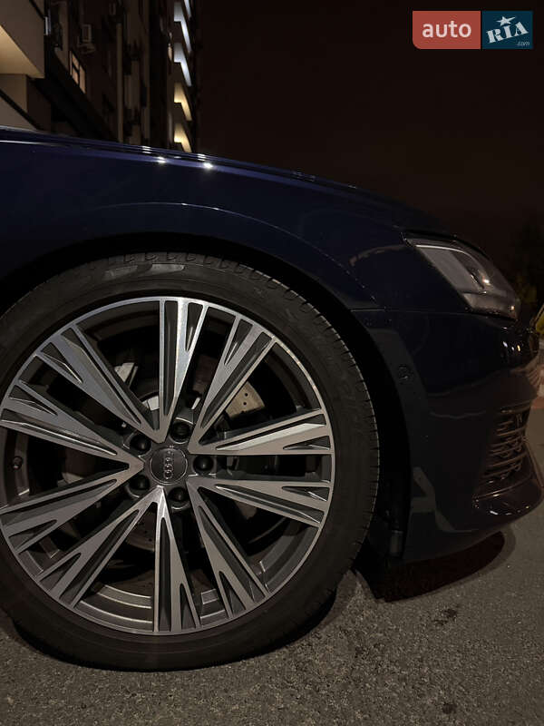 Седан Audi A6 2018 в Киеве