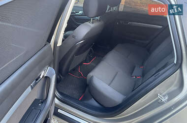 Седан Audi A6 2009 в 