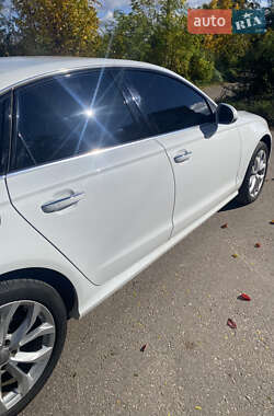 Седан Audi A6 2015 в 